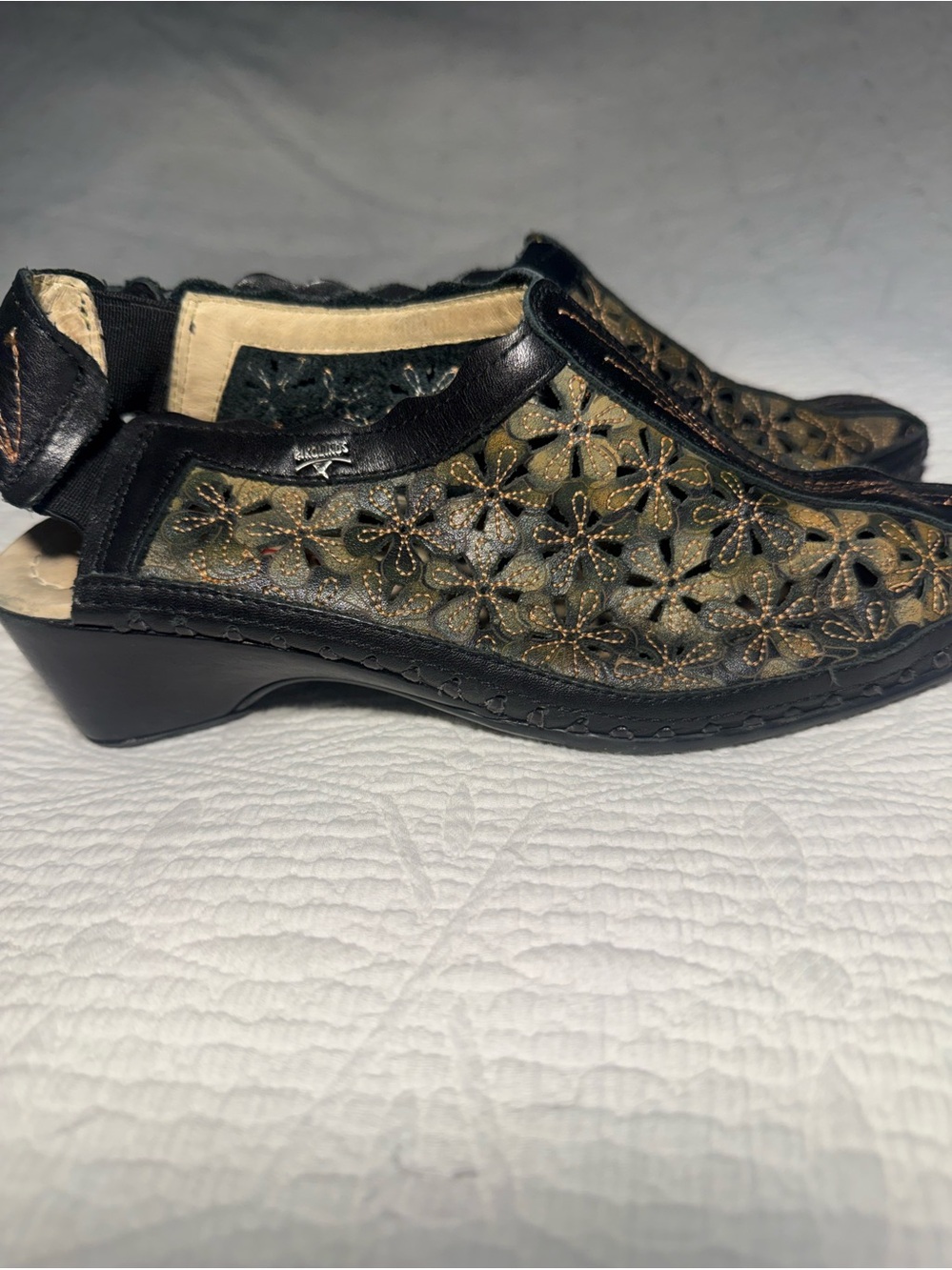 Pikolinos Women's Black Floral Cutout Leather Slingback Wedge Shoes